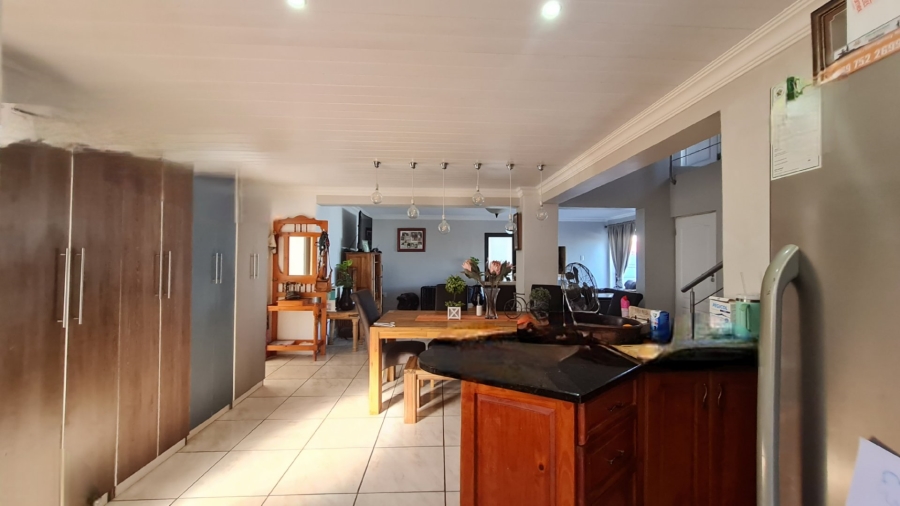 3 Bedroom Property for Sale in Dana Bay Western Cape